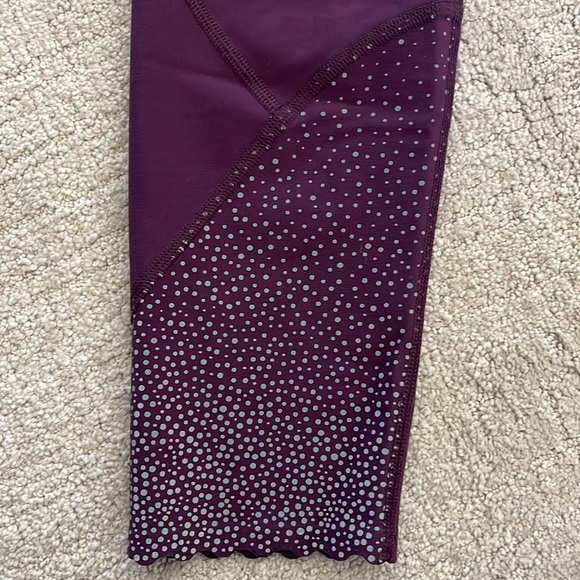 Lululemon workout pants, Size 10 - Picture 3 of 7